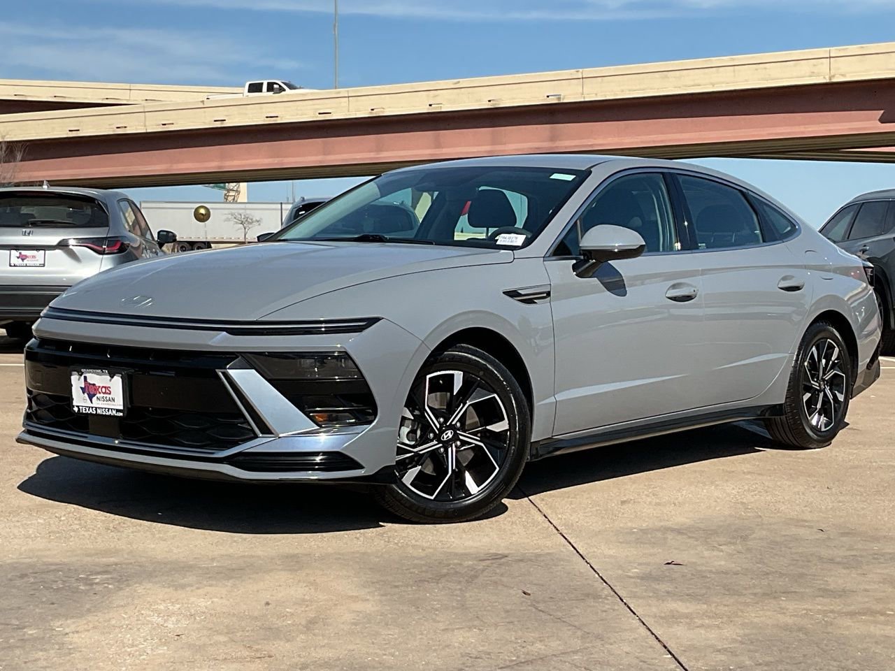 Used 2025 Hyundai Sonata SEL image 2