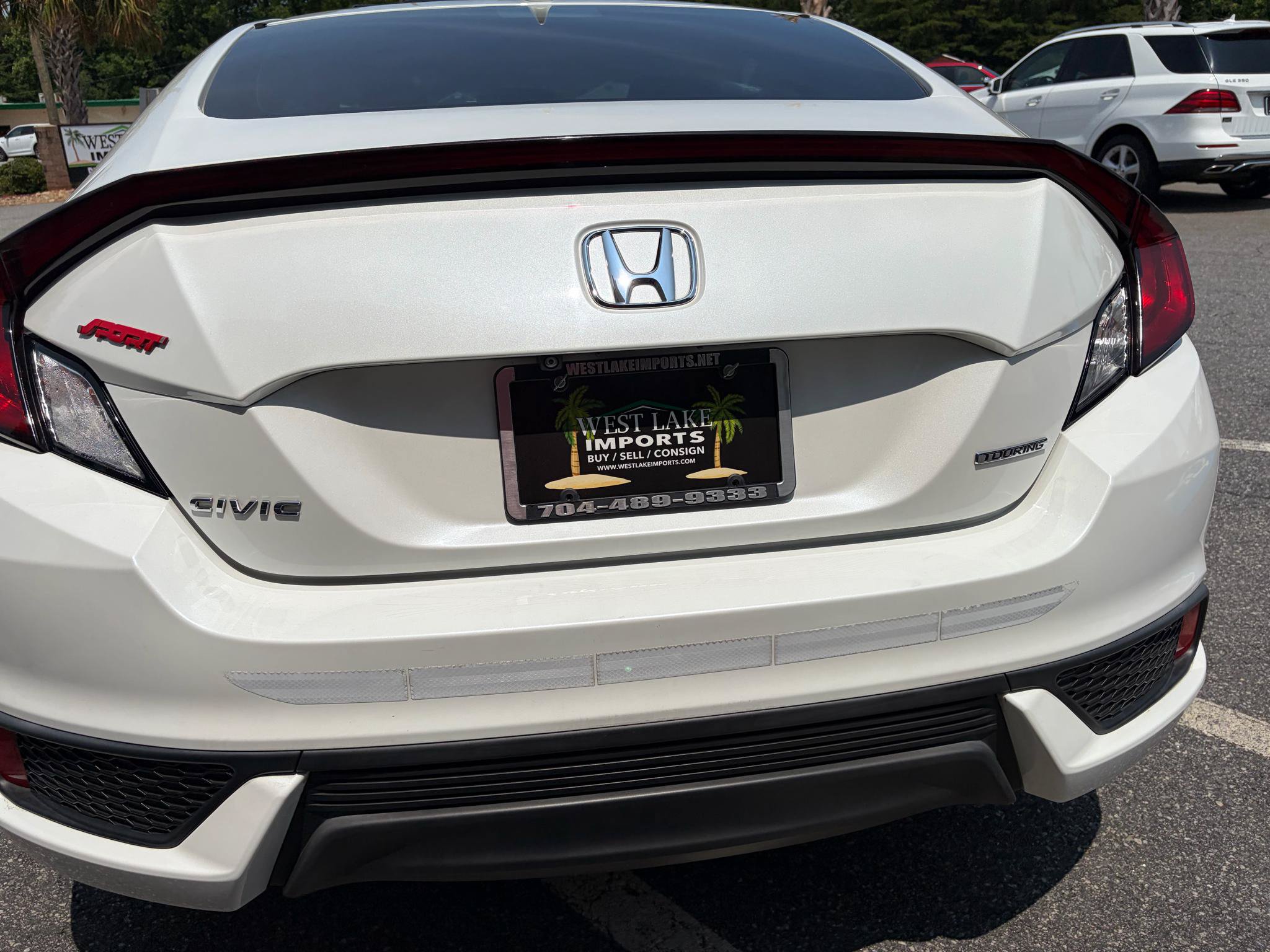 Used 2017 Honda Civic Touring image 12