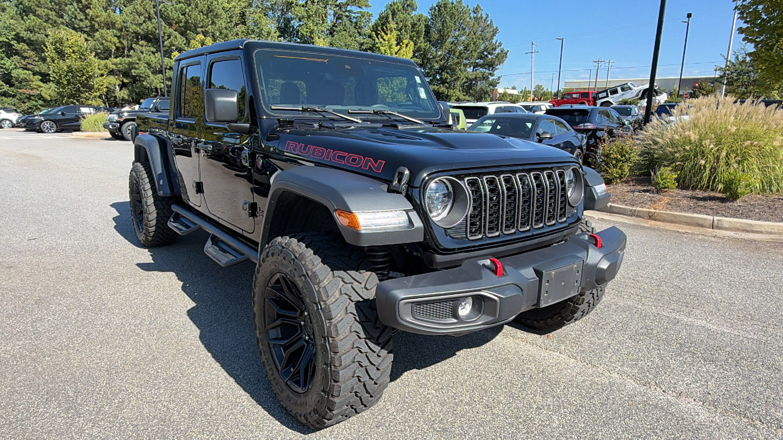 Used 2024 Jeep Gladiator Rubicon w/ Technology Group AWD/4WD image 5