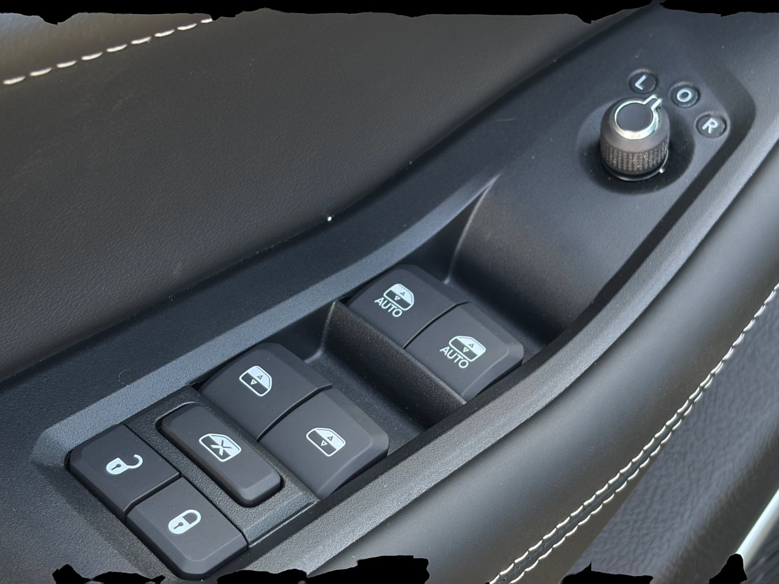 New 2026 Jeep Grand Cherokee Limited AWD/4WD image 16