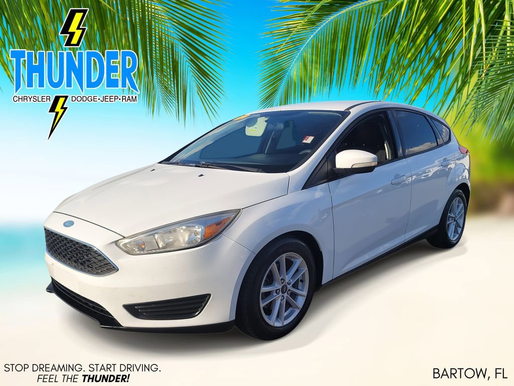 Used 2017 Ford Focus SE image 2