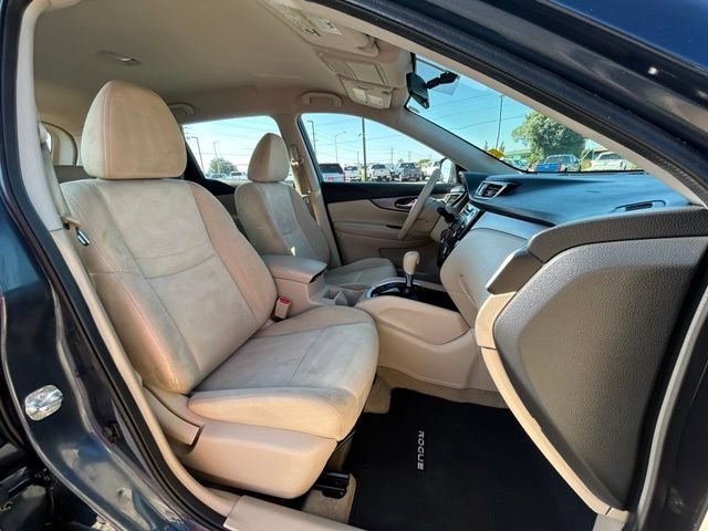 Used 2015 Nissan Rogue S AWD/4WD image 30