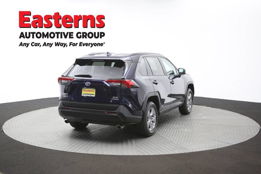 Used 2024 Toyota RAV4 XLE AWD/4WD image 38