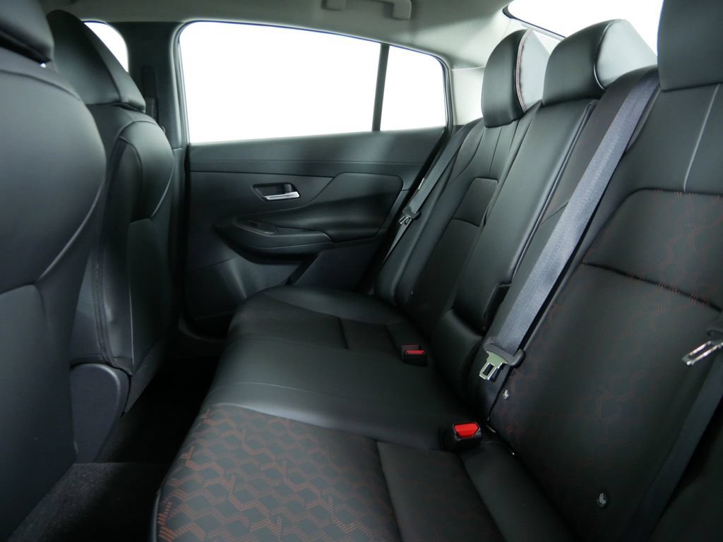 New 2026 Nissan Sentra SR w/ SR Premium Package FWD image 16
