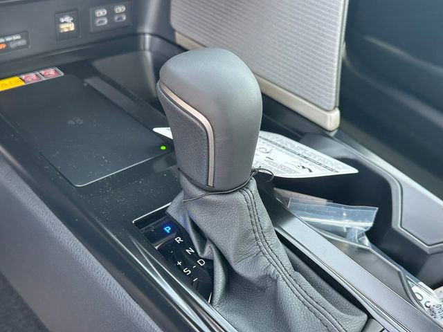 Used 2026 Toyota Camry SE w/ Convenience Package FWD image 22