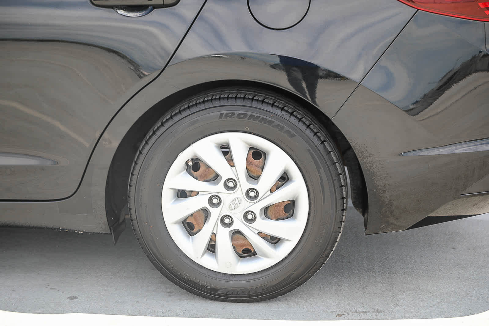 Used 2020 Hyundai Elantra SE FWD image 11