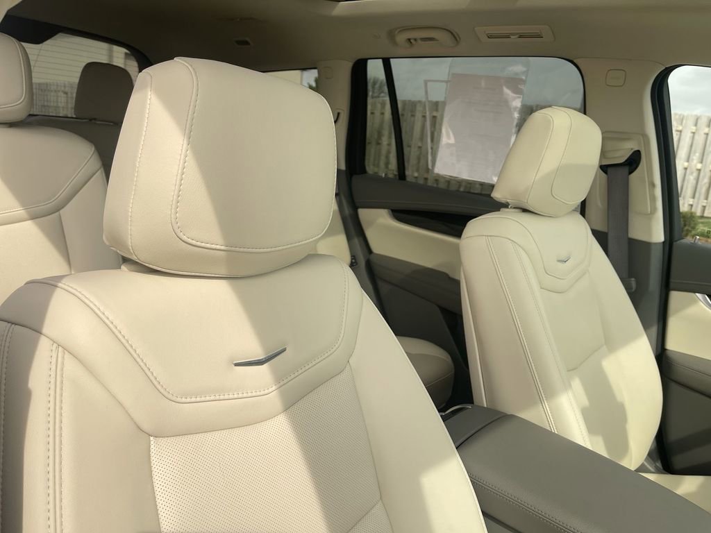 Used 2024 Cadillac XT6 Premium Luxury w/ LPO, Floor Liner Package image 44