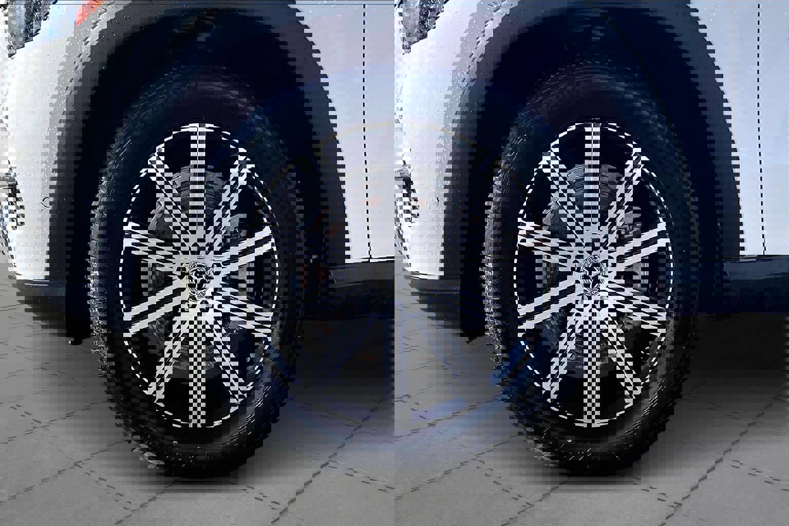 Used 2024 Mercedes-Benz GLE 350 4MATIC image 10