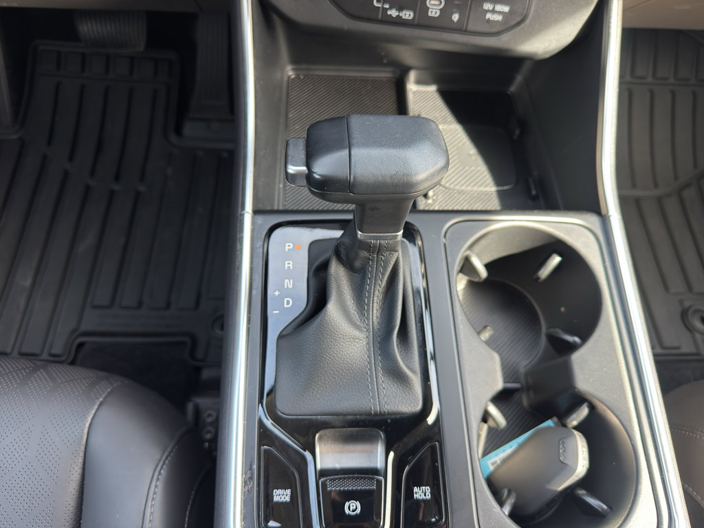 Used 2026 Kia Carnival EX image 15