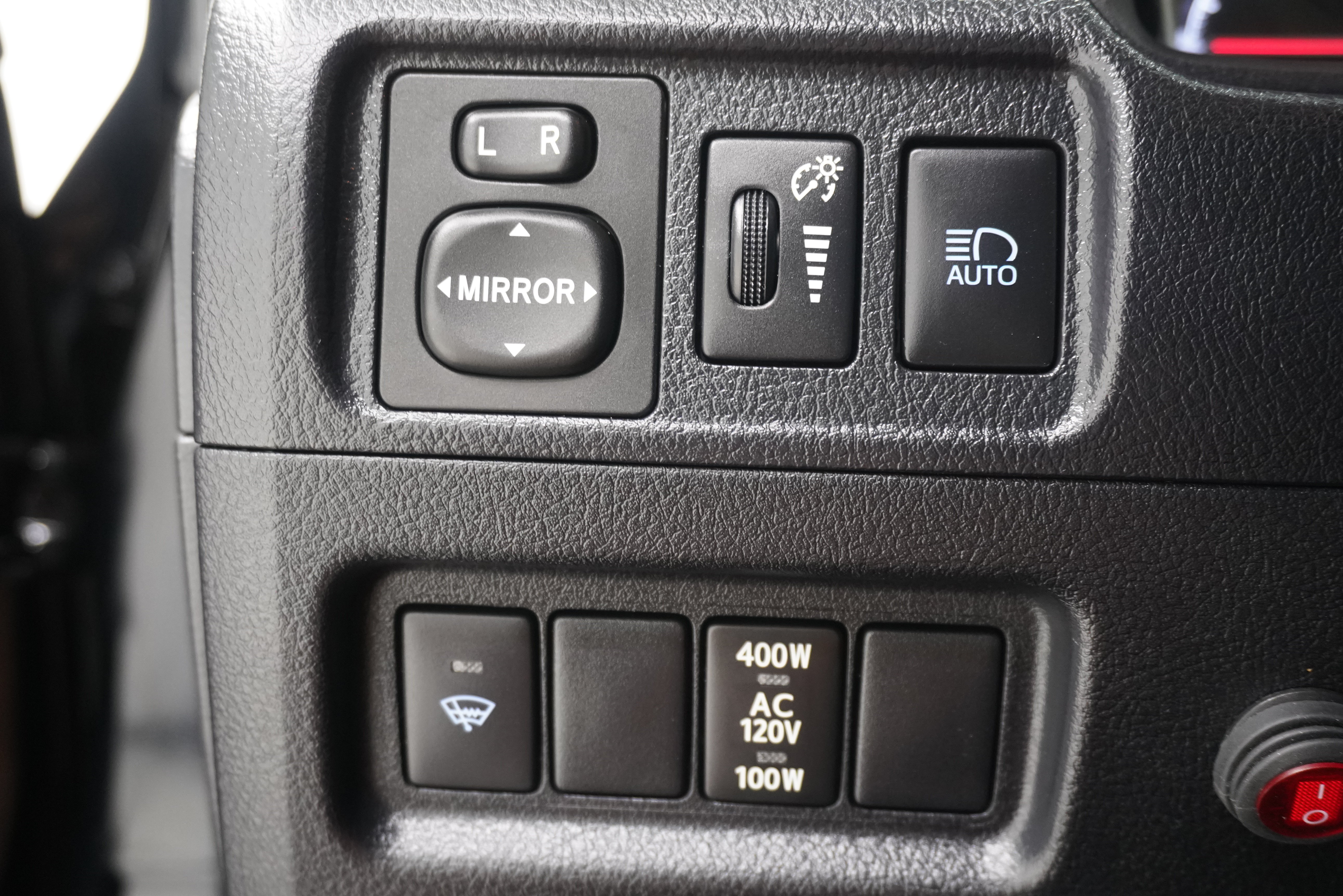 Used 2021 Toyota 4Runner Venture w/ Moonroof Package AWD/4WD image 26