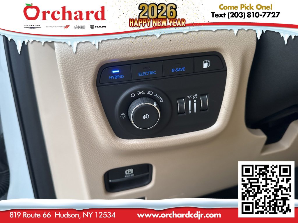 Used 2022 Jeep Grand Cherokee Limited 4xe image 39