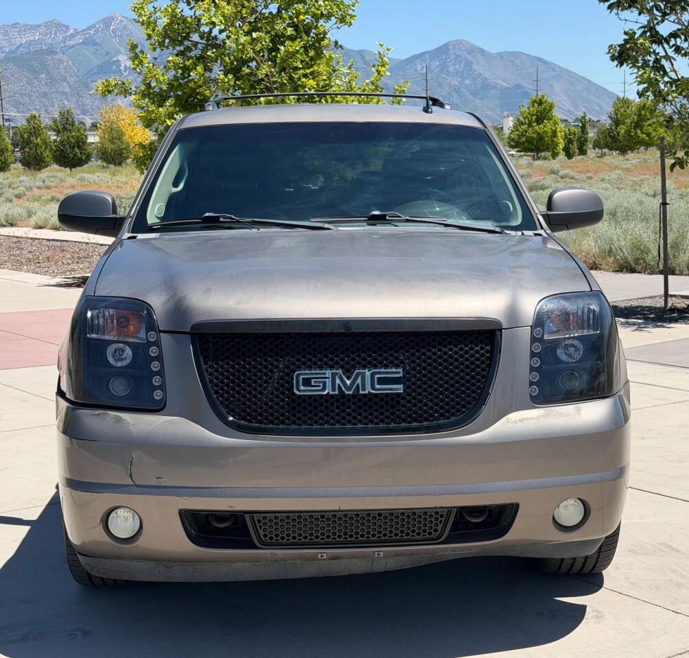 Used 2012 GMC Yukon SLT AWD/4WD image 2