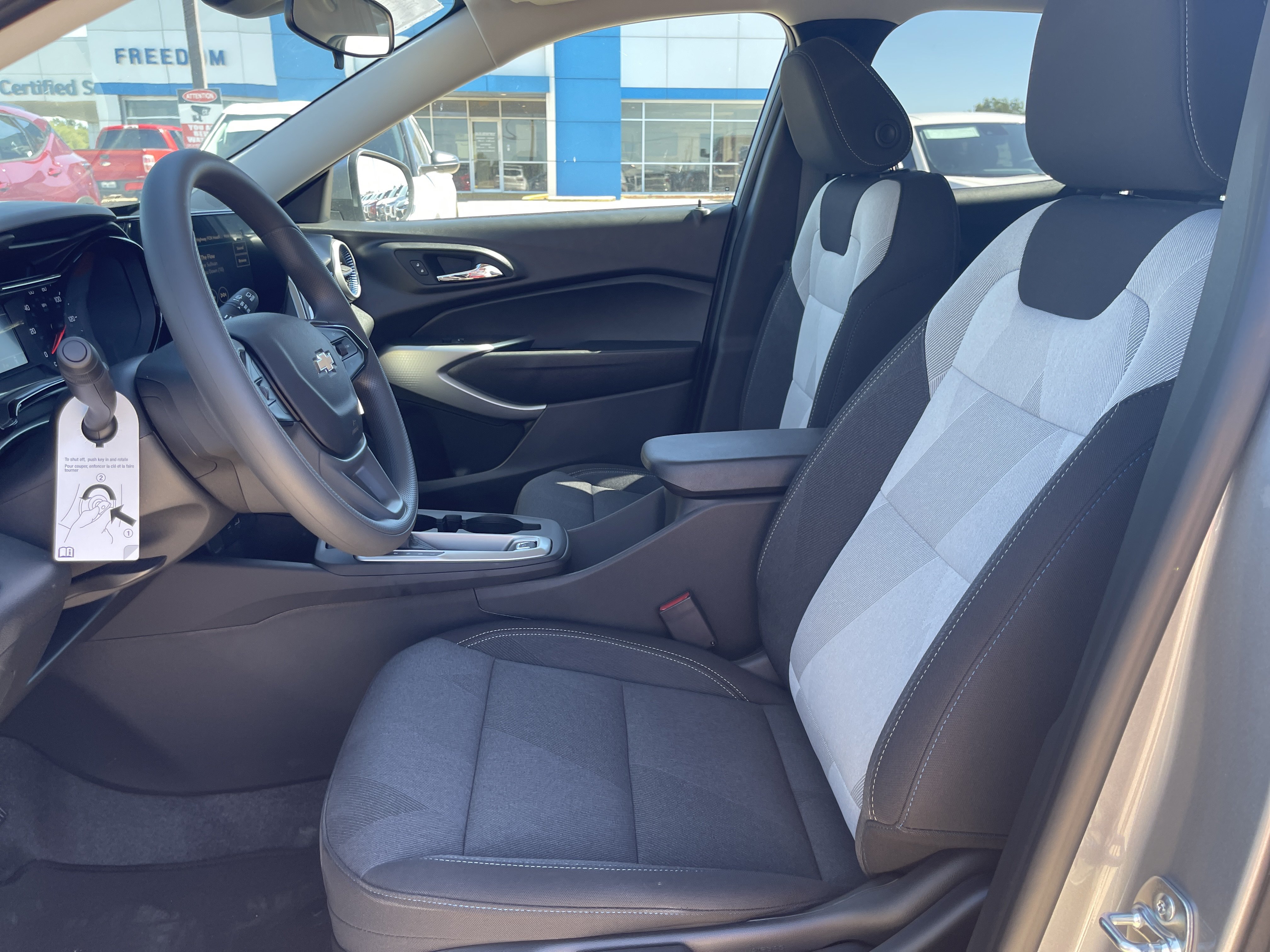 New 2026 Chevrolet Trax LS w/ LS Convenience Package FWD image 34