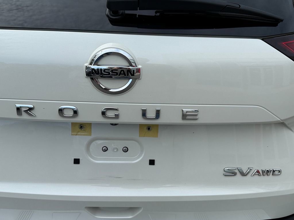 Used 2021 Nissan Rogue SV AWD/4WD image 32