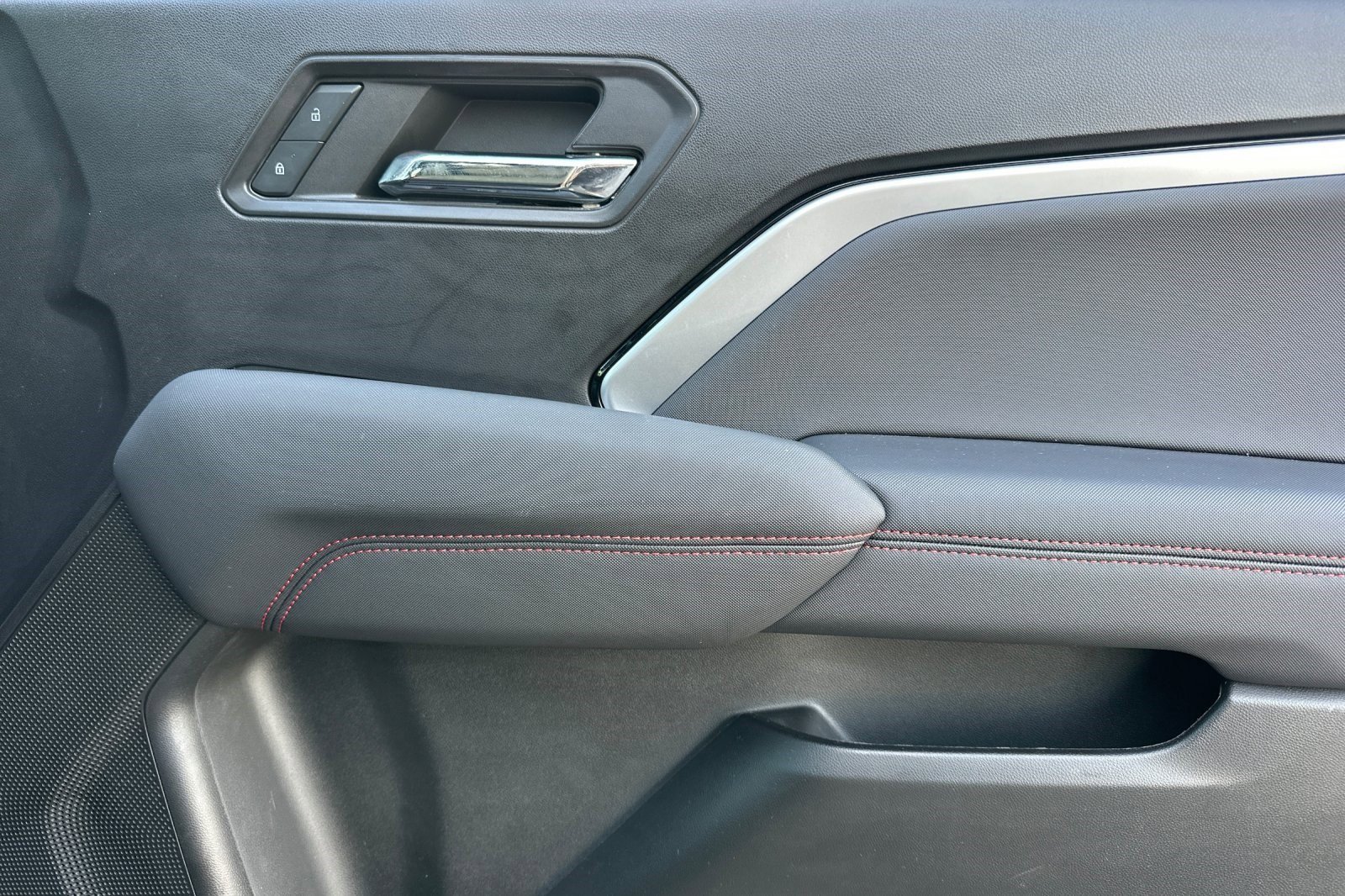 Certified 2024 Chevrolet Colorado Z71 w/ Z71 Convenience Package 2 image 22