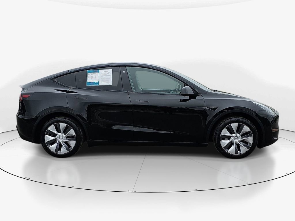 Used 2023 Tesla Model Y Long Range AWD/4WD image 5