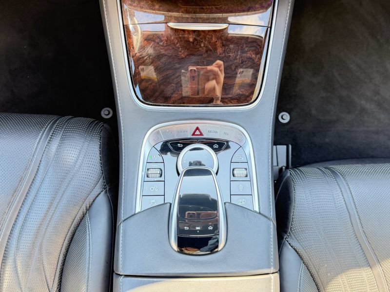 Used 2020 Mercedes-Benz S 63 AMG 4MATIC Sedan image 24