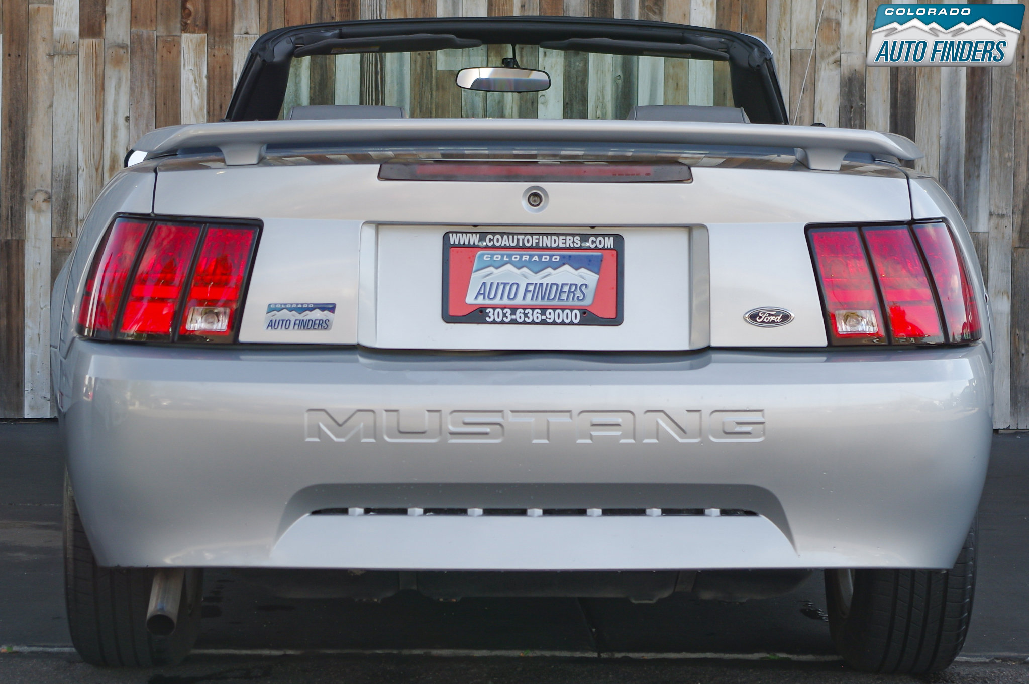 Used 2003 Ford Mustang Convertible image 9
