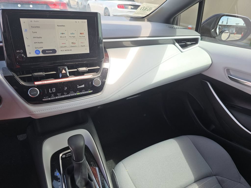 Used 2025 Toyota Corolla SE FWD image 10