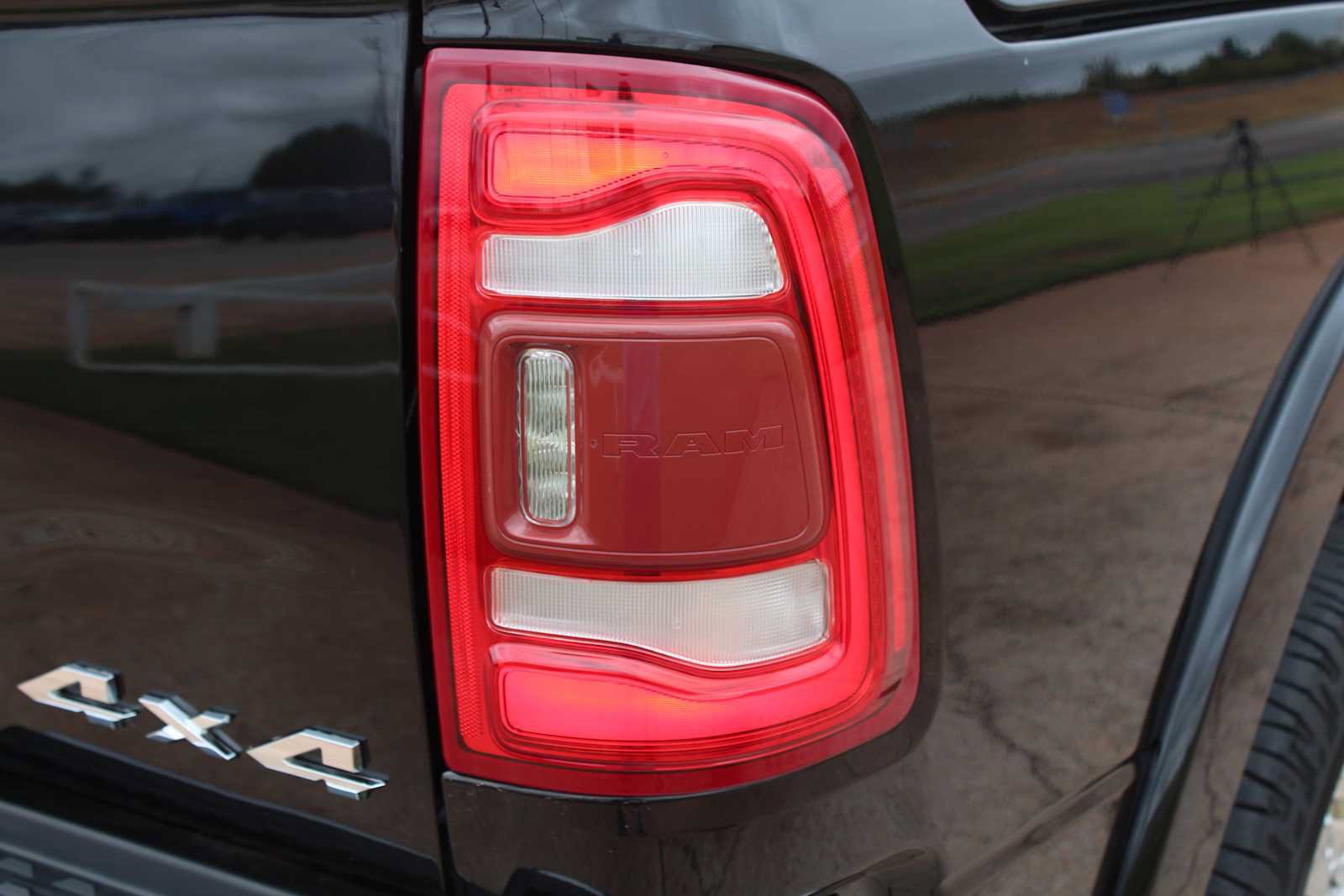 Used 2022 RAM 3500 Limited w/ Towing Technology Group AWD/4WD image 18