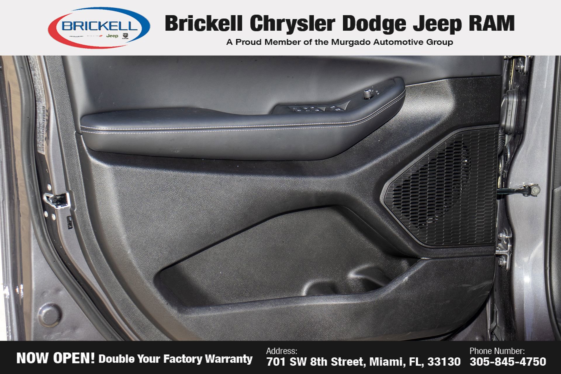 Used 2025 Jeep Grand Cherokee L Altitude AWD/4WD image 12