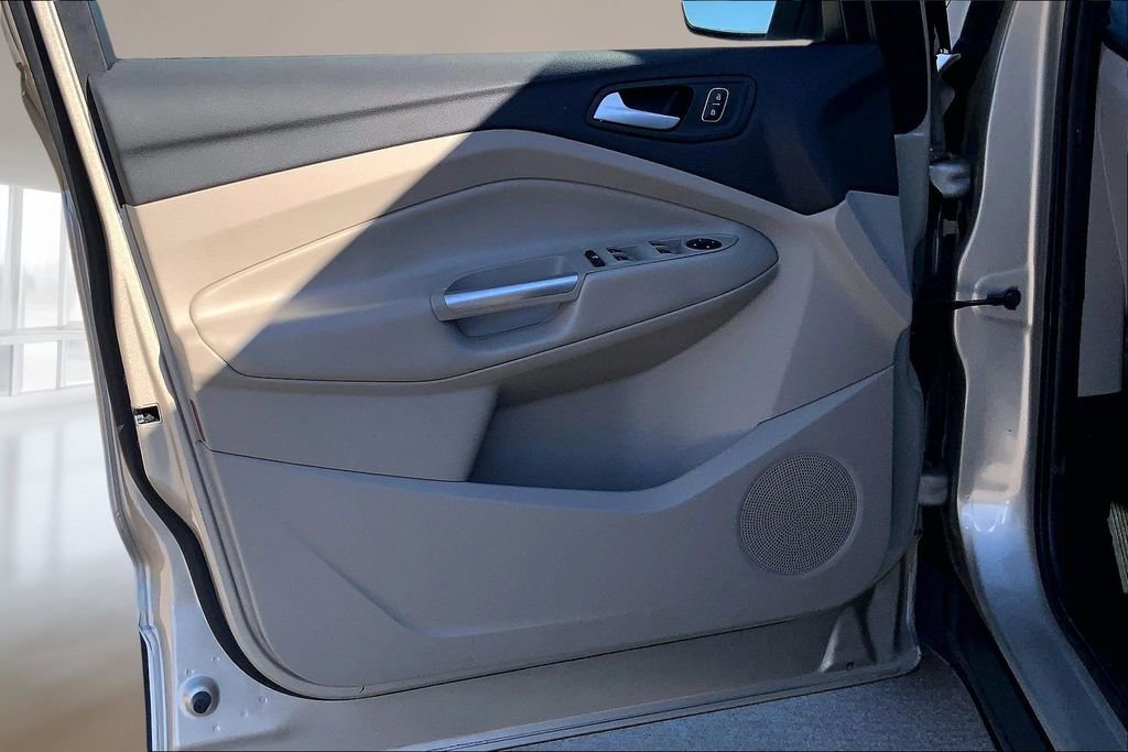 Used 2018 Ford Escape SE image 21