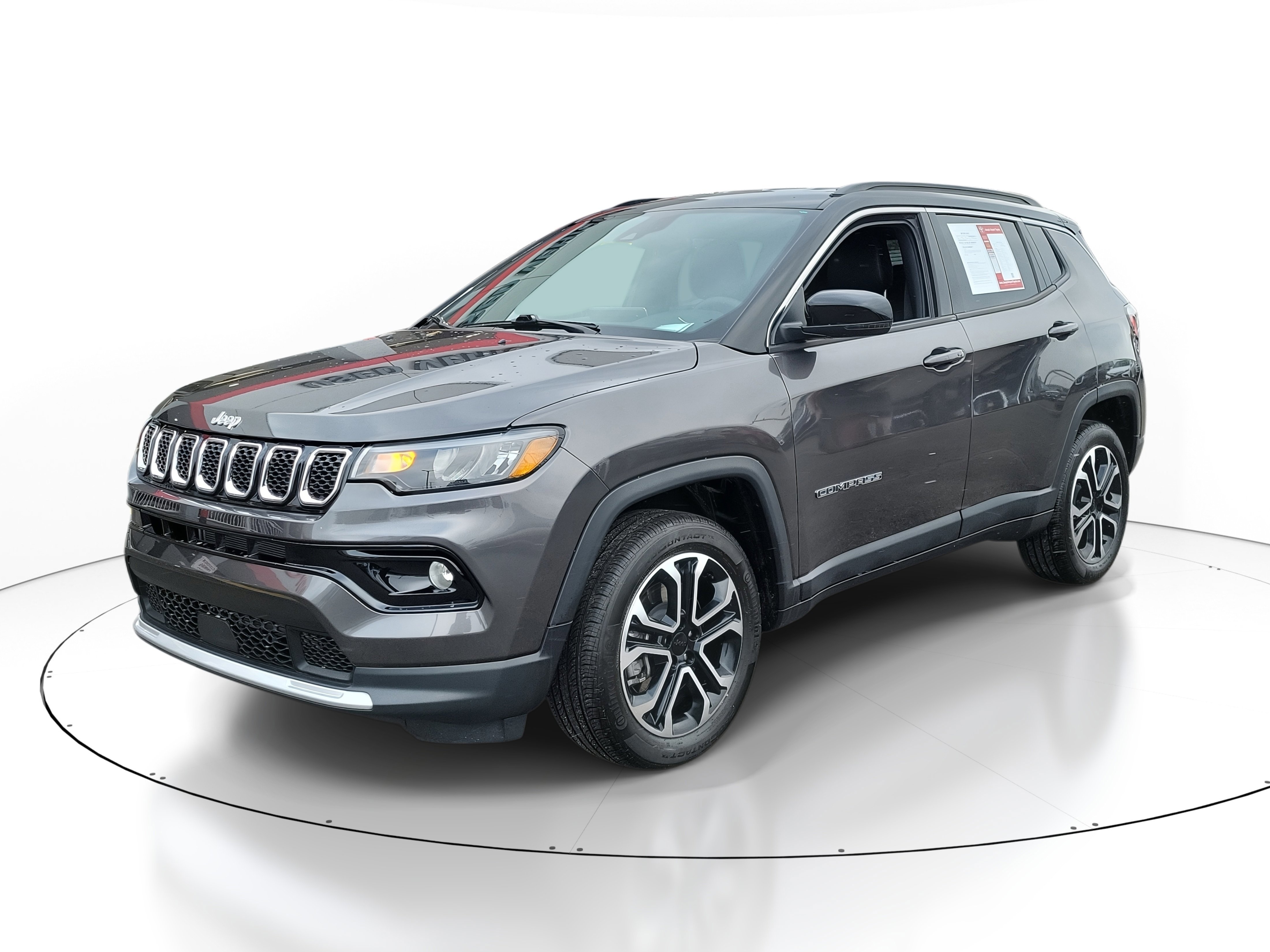 Used 2024 Jeep Compass Limited image 2