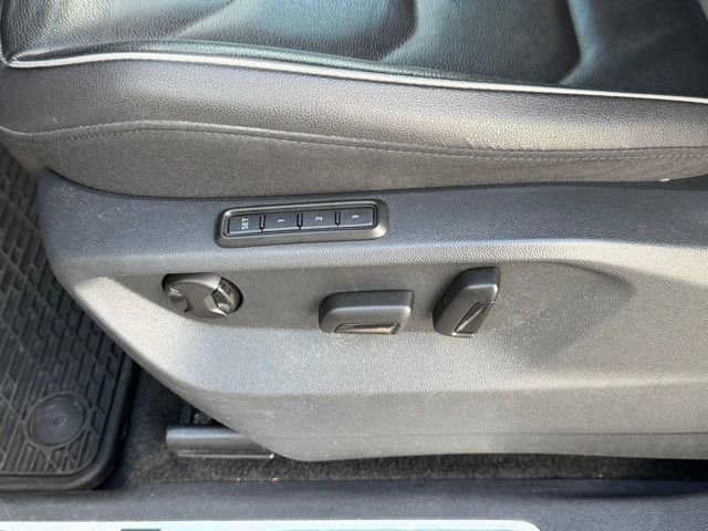 Used 2020 Volkswagen Tiguan SEL Premium R-Line image 25