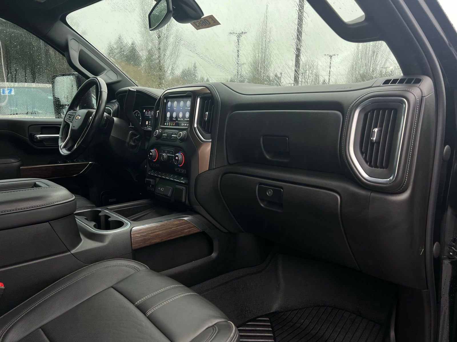 Used 2022 Chevrolet Silverado 2500 High Country w/ Safety Package II image 16