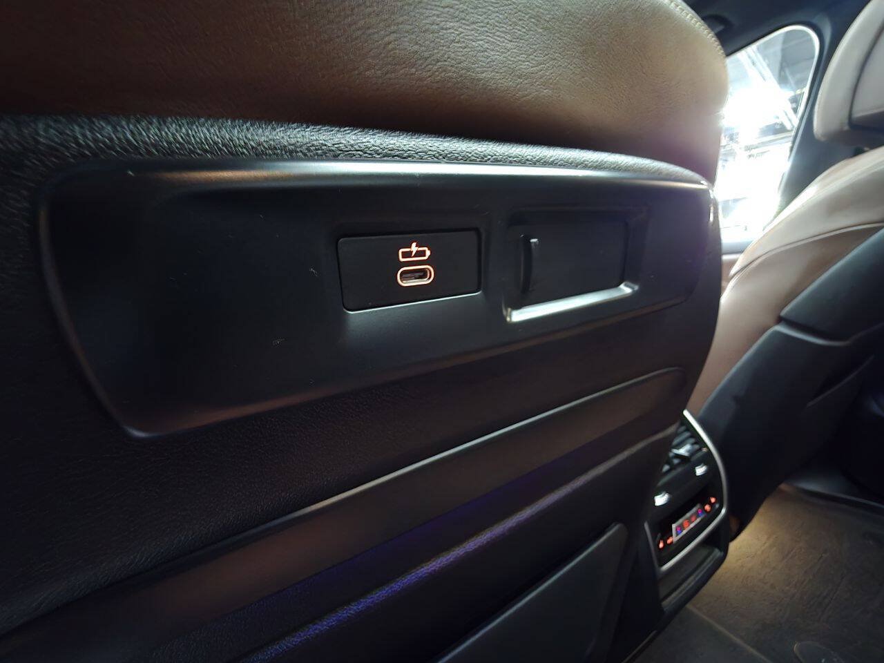 Used 2023 BMW X5 M50i w/ Executive Package AWD/4WD image 29