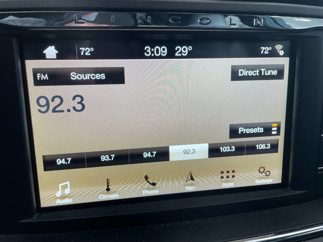 Used 2018 Lincoln Continental Reserve FWD image 31