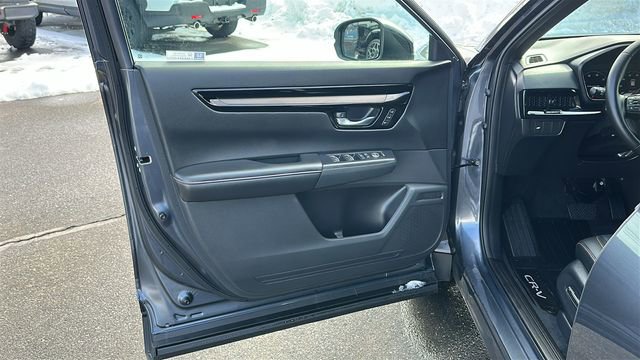 Used 2026 Honda CR-V Sport Touring image 8