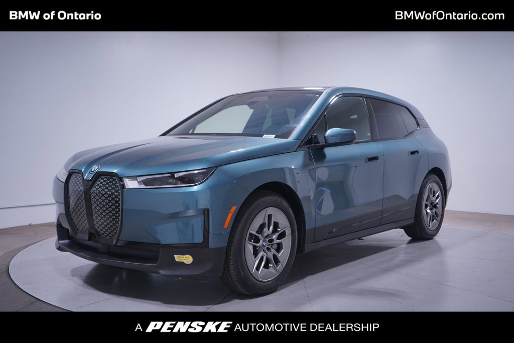 Used 2023 BMW iX xDrive50 w/ Ultimate Package 2