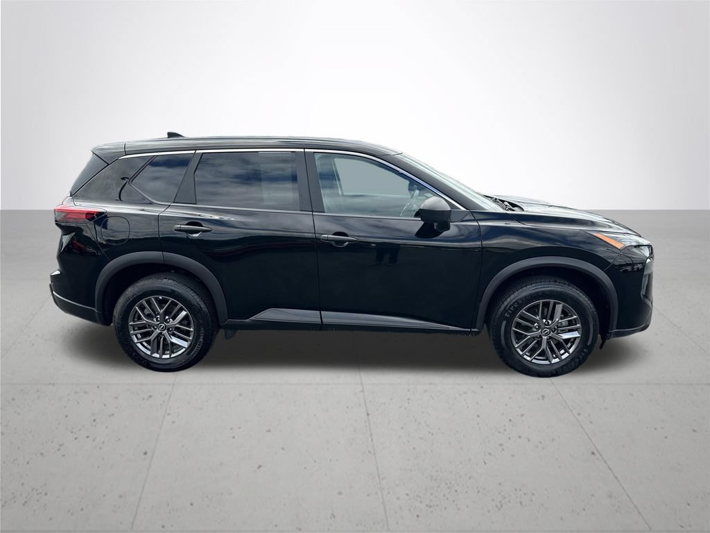 Used 2024 Nissan Rogue S AWD/4WD image 6