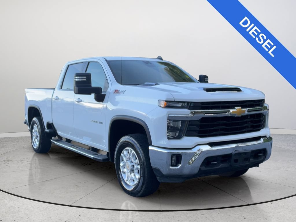 Used 2024 Chevrolet Silverado 2500 LT AWD/4WD image 1