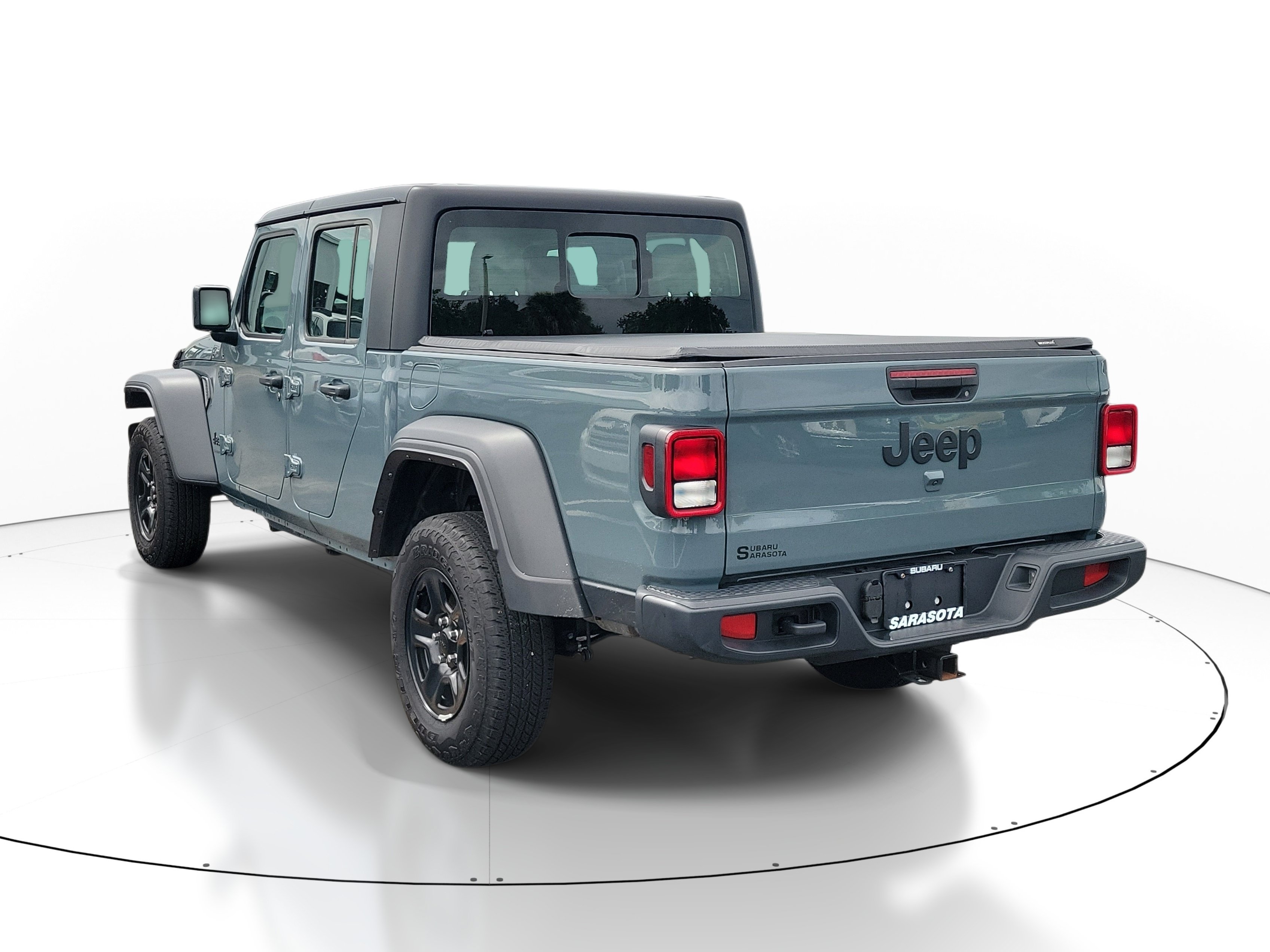 Used 2025 Jeep Gladiator Sport AWD/4WD image 4