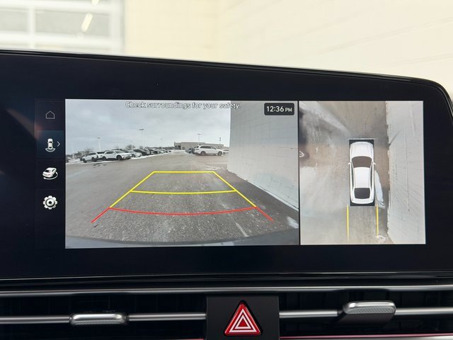 Certified 2024 Hyundai Elantra Limited image 32