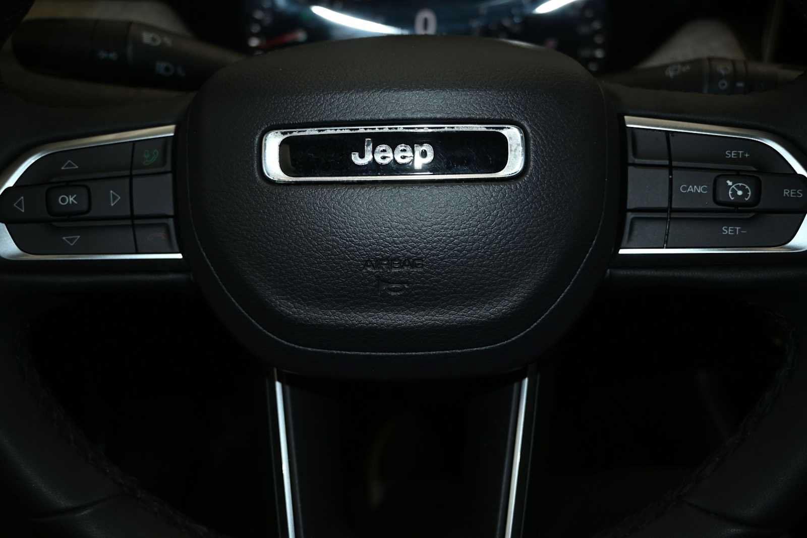 Used 2024 Jeep Compass Latitude AWD/4WD image 11