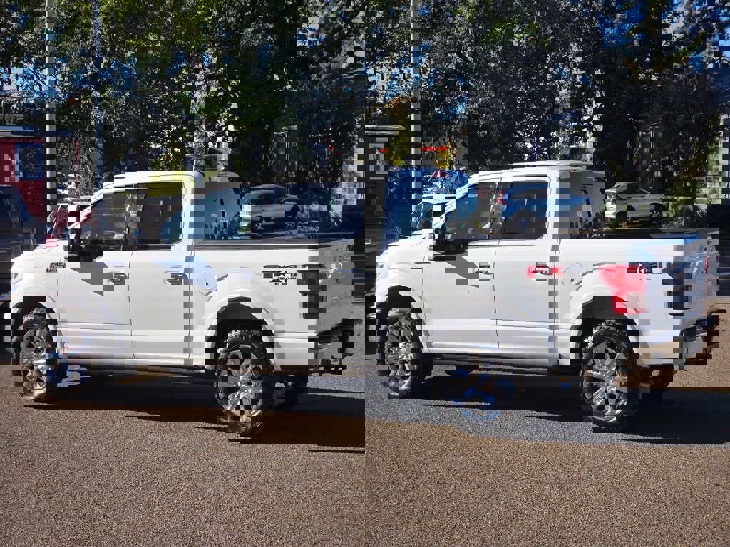 Used 2020 Ford F150 Lariat w/ Equipment Group 502A Luxury image 32