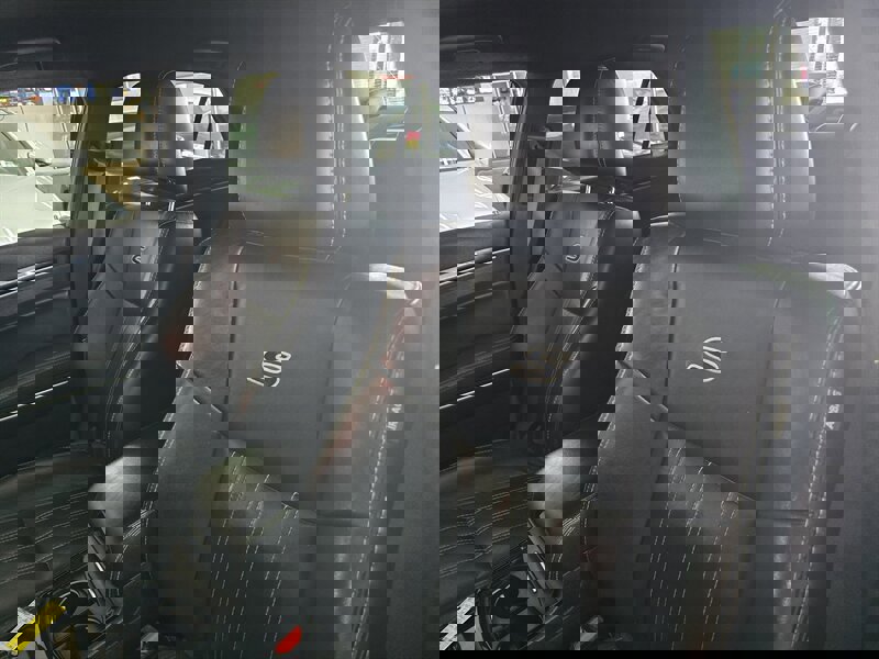 Used 2018 Chrysler 300 S image 29