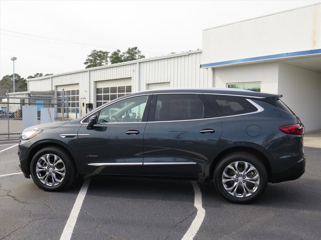 Used 2019 Buick Enclave Avenir w/ Avenir Technology Package image 6