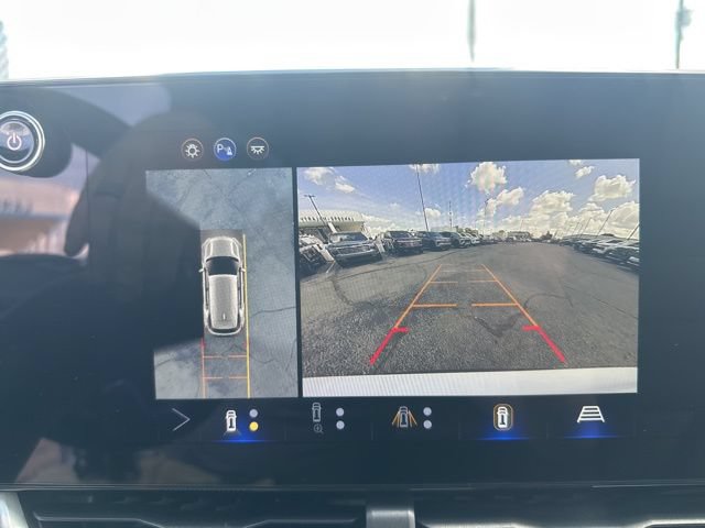 New 2026 Chevrolet Equinox LT w/ Convenience Package II FWD image 23