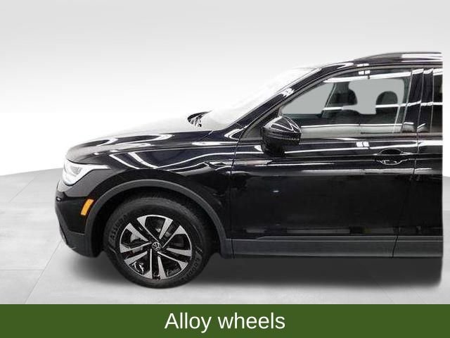 Used 2024 Volkswagen Tiguan S image 18