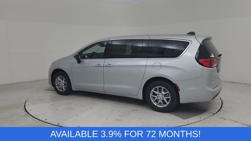 New 2026 Chrysler Voyager LX image 10