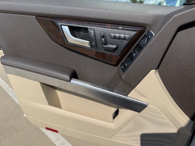 Used 2015 Mercedes-Benz GLK 350 2WD image 20