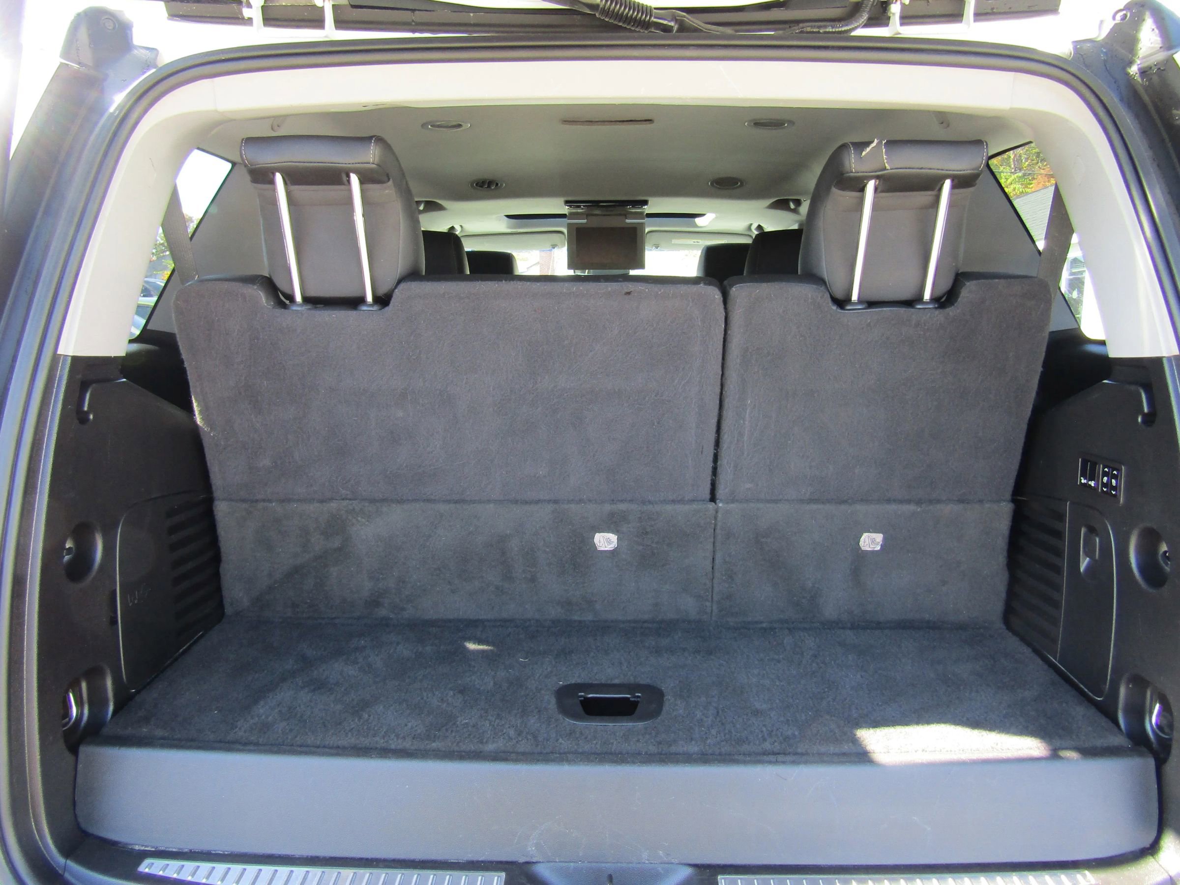 Used 2020 Chevrolet Tahoe LT image 39