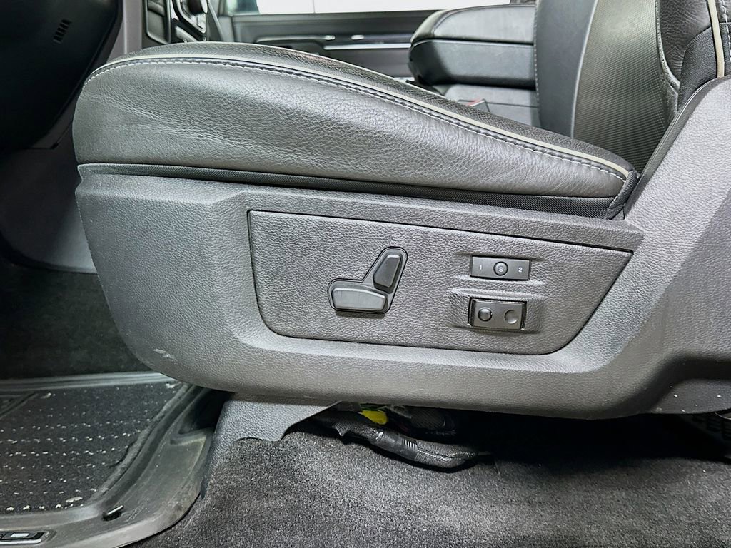 Used 2016 RAM 2500 Limited AWD/4WD image 23