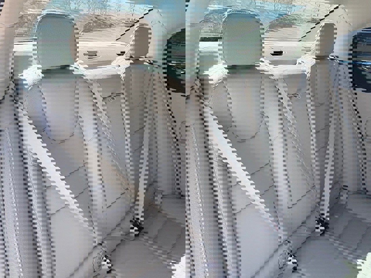 Certified 2023 Volvo S60 B5 Plus image 30