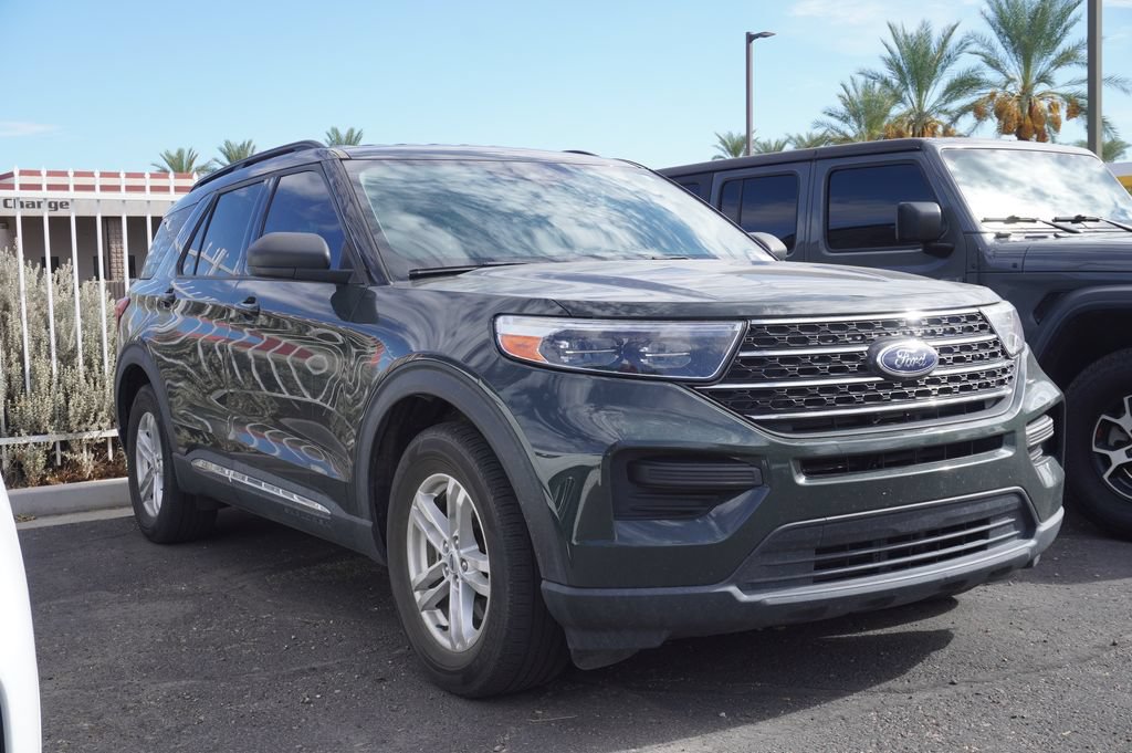Used 2023 Ford Explorer XLT RWD image 3