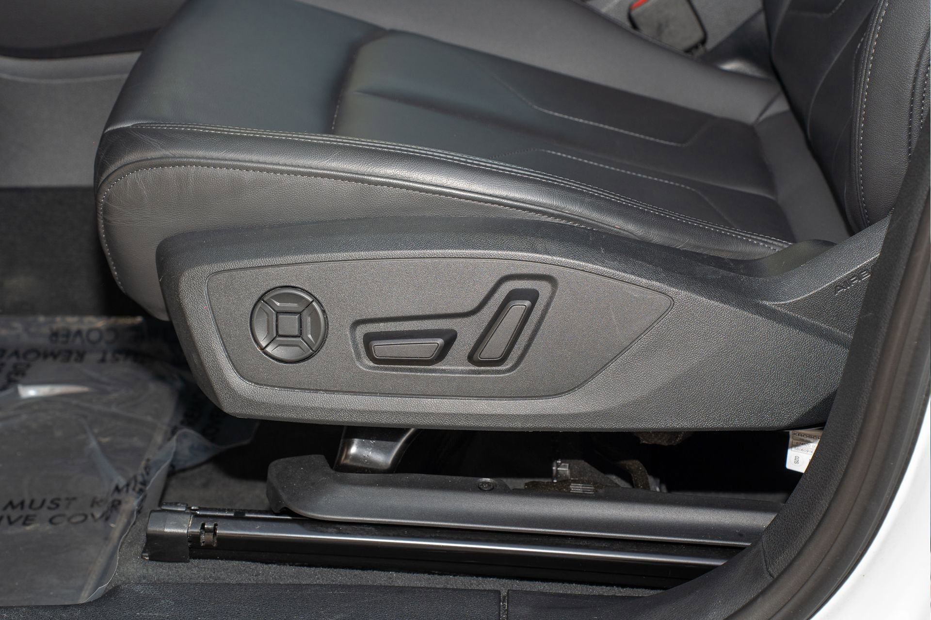 Used 2025 Audi Q3 2.0T Premium image 29